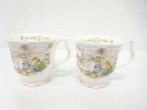 Royal Doulton　ロイヤルドルトン　ブランブリーヘッジ　ウェディングビーカーマグ　ペア　洋食器